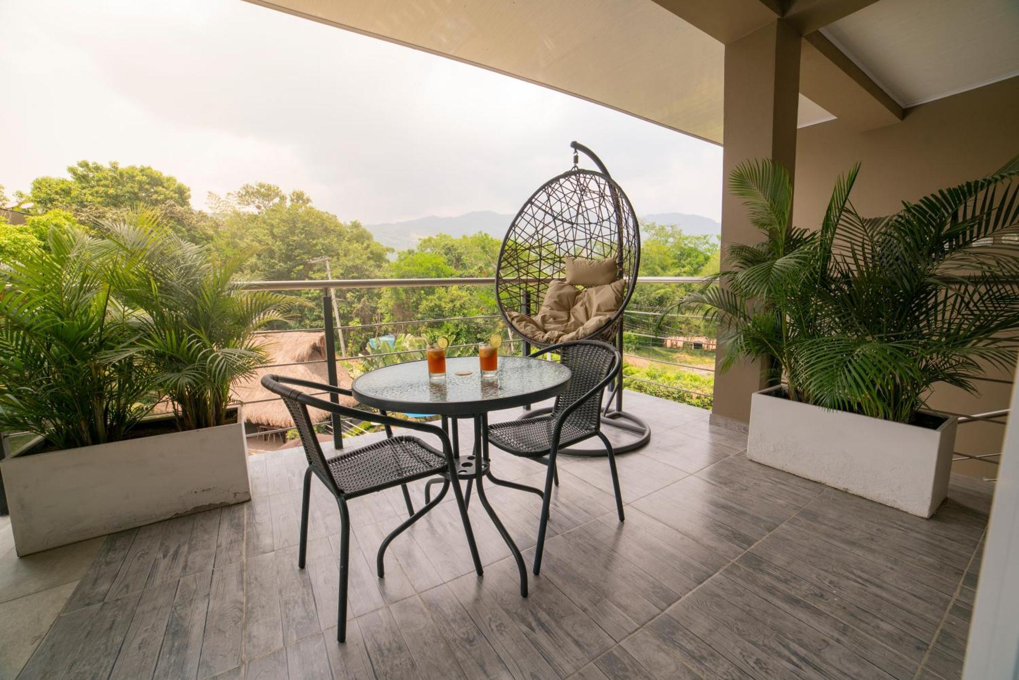 Hotel Natural Hill'S By H&R Villeta Exterior foto