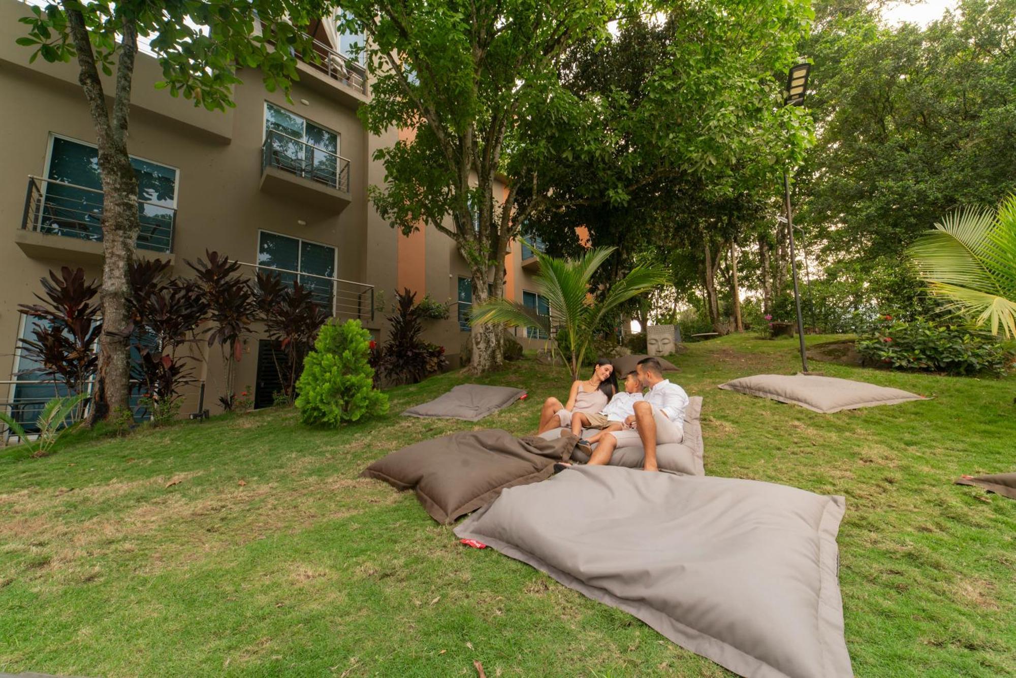 Hotel Natural Hill'S By H&R Villeta Exterior foto